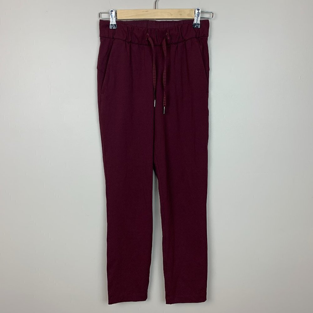 Lululemon On The Fly Pant Woven 27" Dark Adobe Size 2